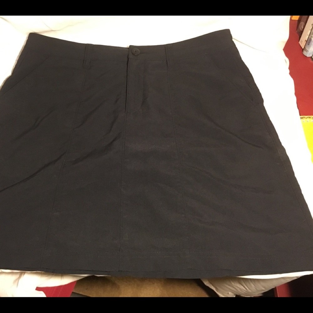 Patagonia quick dry skirt size 8